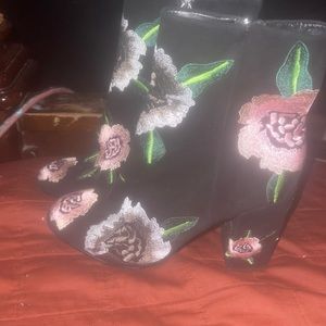 Rebecca minkoff chunky heel boots